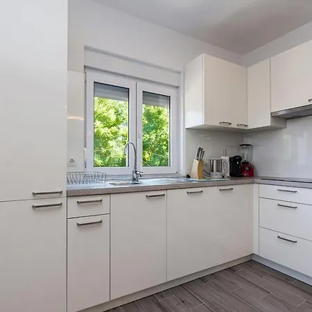 Trogrlic Privlaka (Zadar)