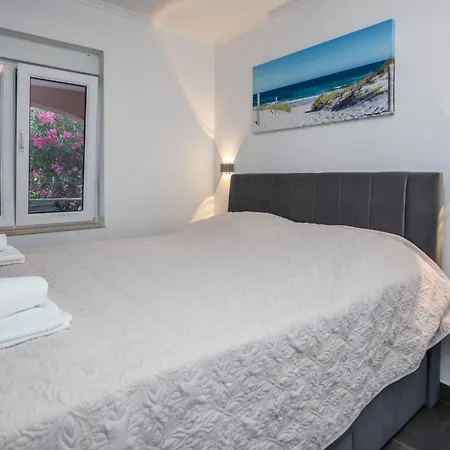 Trogrlic * Privlaka (Zadar)