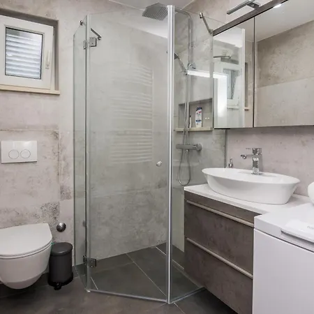 Trogrlic Apartment *