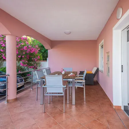 Trogrlic * Privlaka (Zadar)