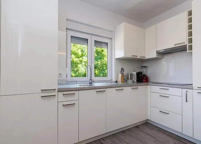 Trogrlic Privlaka (Zadar)