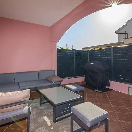 Apartman Trogrlic *