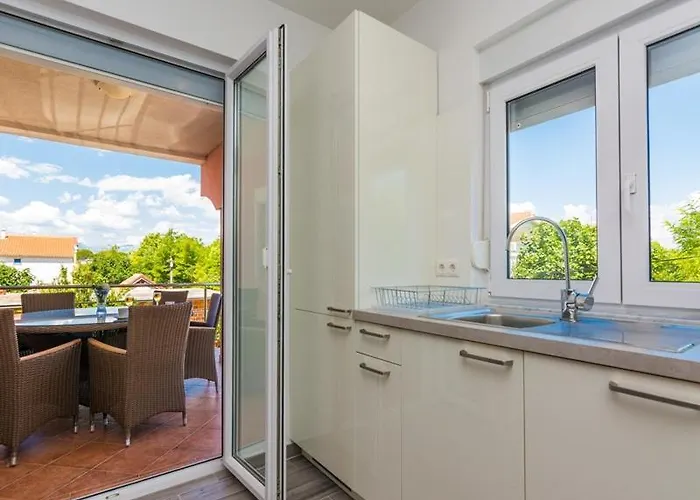 Trogrlic Apartment *