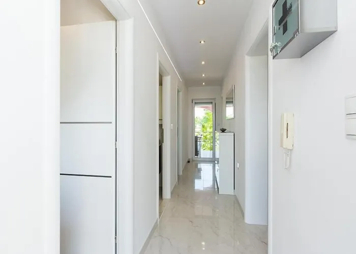 Trogrlic Apartment *
