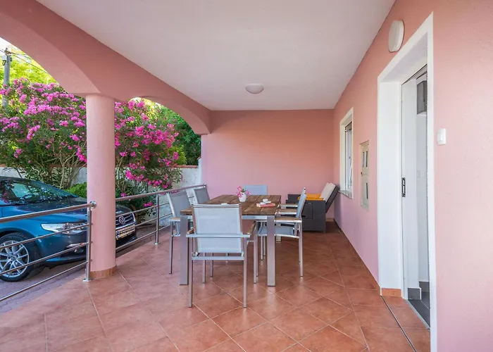 Trogrlic * Privlaka (Zadar)